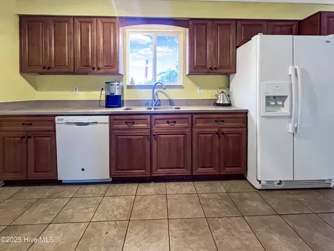 16 Cherokee Dr, Hubert, NC 28539 photo 13
