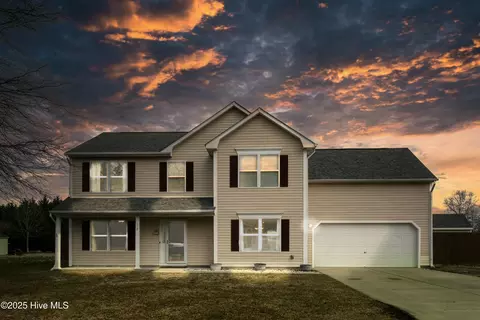 112 Songbird Ct, South Mills, NC 27976