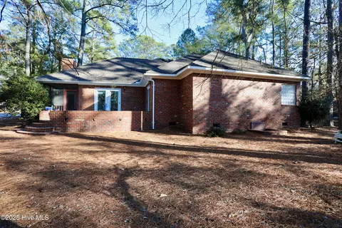 375 Lake Forest Dr, Pinehurst, NC 28374 photo 5