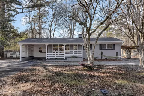1473 Penderlea Hwy, Burgaw, NC 28425