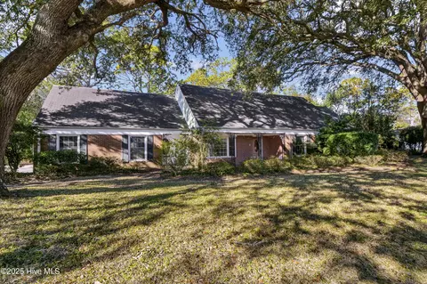 436 Robert E Lee Dr, Wilmington, NC 28412