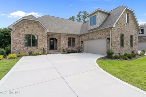 6 Castle Bridge Ct, Pinehurst, NC 28374