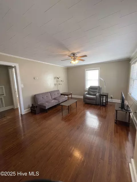 Living - 709 S 2nd St, Smithfield, NC 27577 photo 1 of 3