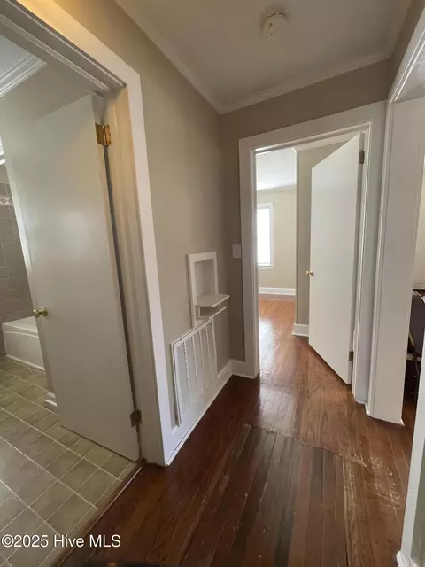 Entry Way - 709 S 2nd St, Smithfield, NC 27577 photo 1 of 1