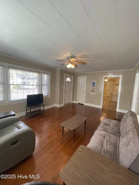 Living - 709 S 2nd St, Smithfield, NC 27577 photo 3 of 3