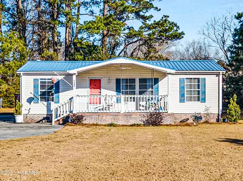 1380 Dove Dr SW, Supply, NC 28462