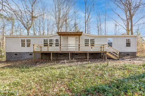 50 Crystal Ct, New Bern, NC 28560