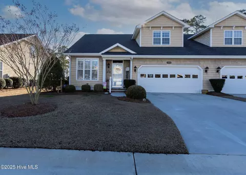 204 Reserve Green Dr #B, Morehead City, NC 28557