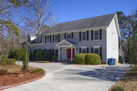2234 Perry Dr, Jacksonville, NC 28546