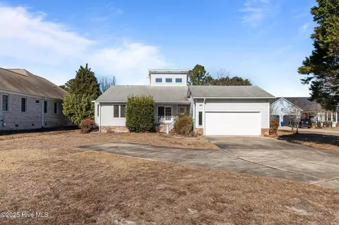 901 Grenada Ct, New Bern, NC 28560