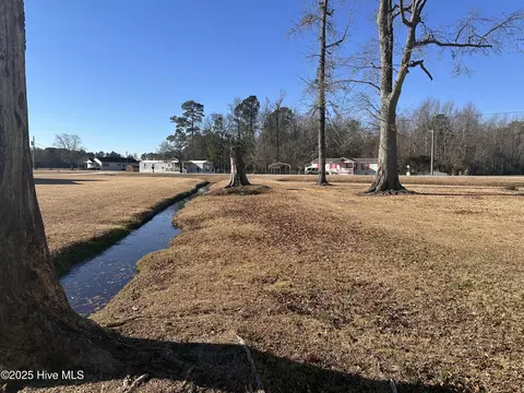 14569 72 Hwy E, Orrum, NC 28369 photo 35