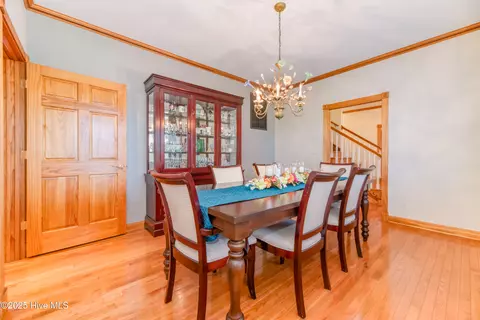 Dining - 40191 Cutty Sark Dr, Avon, NC 27915 photo 3 of 5