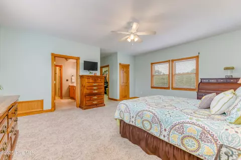 Bedroom - 40191 Cutty Sark Dr, Avon, NC 27915 photo 4 of 15