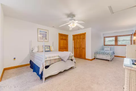 Bedroom - 40191 Cutty Sark Dr, Avon, NC 27915 photo 13 of 15