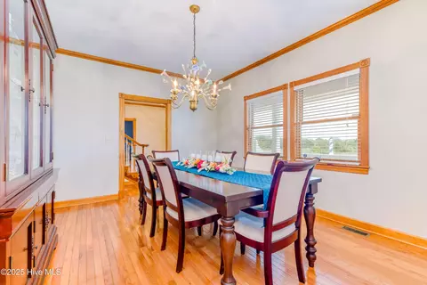 Dining - 40191 Cutty Sark Dr, Avon, NC 27915 photo 1 of 5