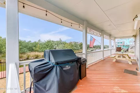 Exterior - 40191 Cutty Sark Dr, Avon, NC 27915 photo 9 of 15
