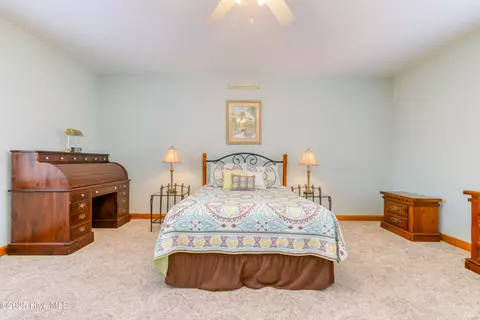 Bedroom - 40191 Cutty Sark Dr, Avon, NC 27915 photo 3 of 15