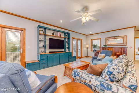 Living - 40191 Cutty Sark Dr, Avon, NC 27915 photo 3 of 4