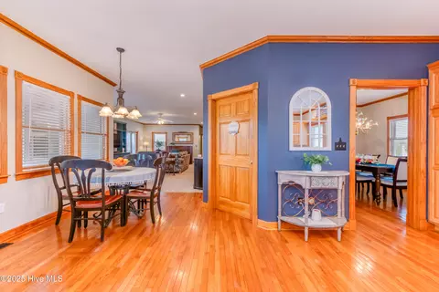 Dining - 40191 Cutty Sark Dr, Avon, NC 27915 photo 4 of 5