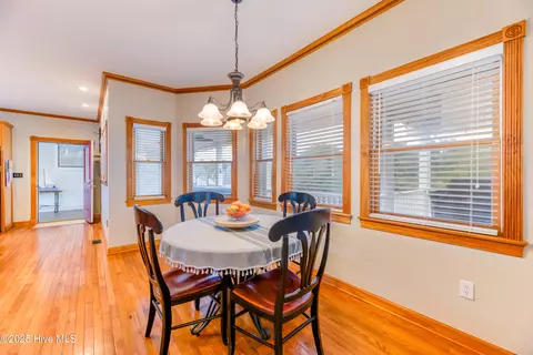 Dining - 40191 Cutty Sark Dr, Avon, NC 27915 photo 5 of 5