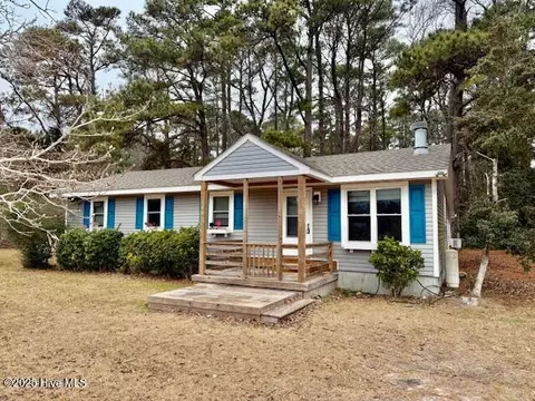 181 N Spot Rd, Powells Point, NC 27966