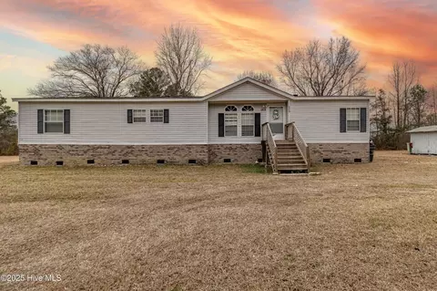 2078 Old Smithfield Rd, Goldsboro, NC 27530