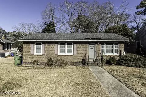 203 Irwin St, Pinetops, NC 27864
