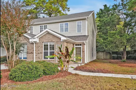 5627 Moss Vine Pl, Wilmington, NC 28403