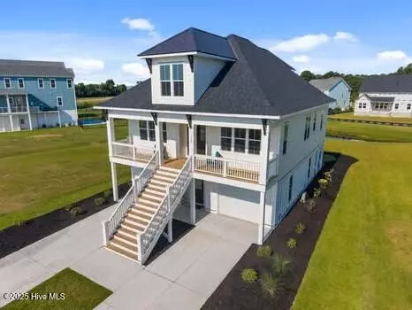 122 Whispering Pine Ln, Holly Ridge, NC 28445