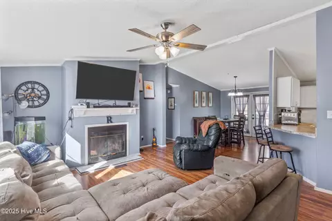 207 Moores Landing Rd, Hampstead, NC 28443 photo 6