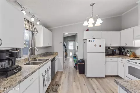 207 Moores Landing Rd, Hampstead, NC 28443 photo 16