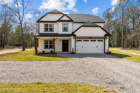160 Cedar Lane Dr, Eagle Springs, NC 27242