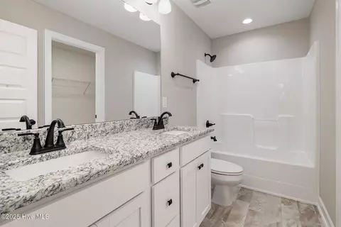 303 E Pope Ave, Kenly, NC 27542 photo 13