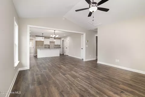 303 E Pope Ave, Kenly, NC 27542 photo 5