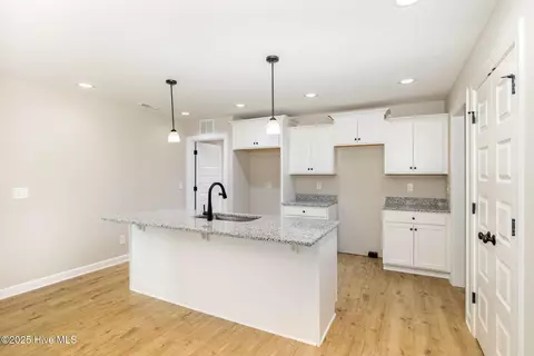 307 E Pope Ave, Kenly, NC 27542 photo 7