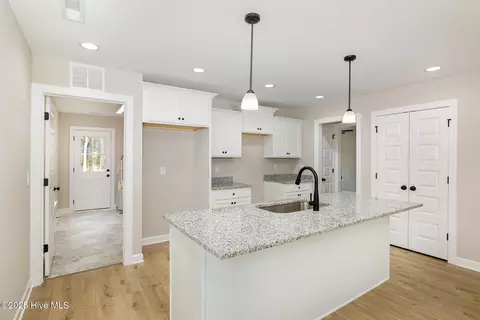 307 E Pope Ave, Kenly, NC 27542 photo 8