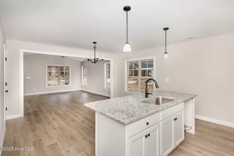 305 E Pope Ave, Kenly, NC 27542 photo 12