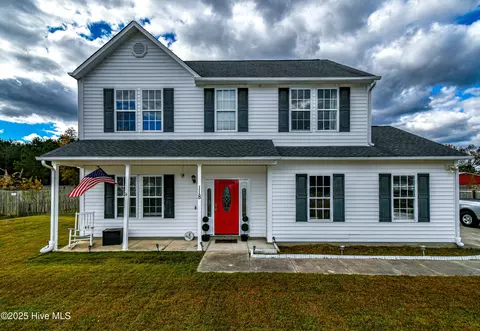 118 Azalea Plantation Blvd, Maysville, NC 28555