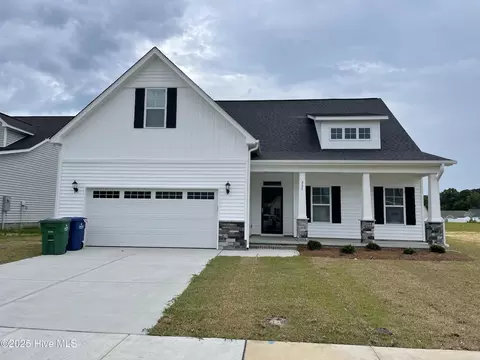 337 Oleander Dr, Greenville, NC 27858