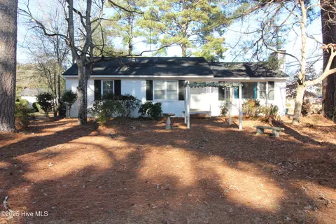 209 Barnes St, Fremont, NC 27830