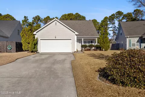 108 Regan Ct, Hampstead, NC 28443