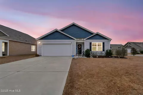 9128 Oak Grove Ct NE, Leland, NC 28451