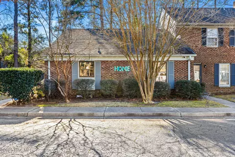 912 Dolphin Ct, Wilmington, NC 28403