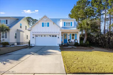 6117 Wayfarer Trl, Wilmington, NC 28409