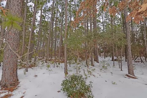 881 Eden Dr, Southport, NC 28461