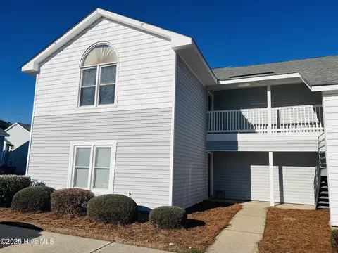 119 W Victoria Ct #D, Greenville, NC 27834