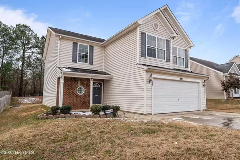 108 Willow Ridge Dr, Sanford, NC 27332