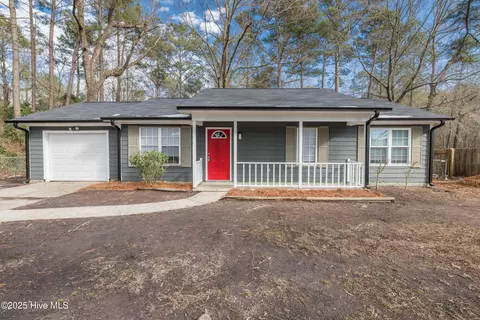 602 Walnut Dr, Jacksonville, NC 28540