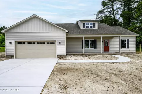 682 Crump Farm Rd, New Bern, NC 28562