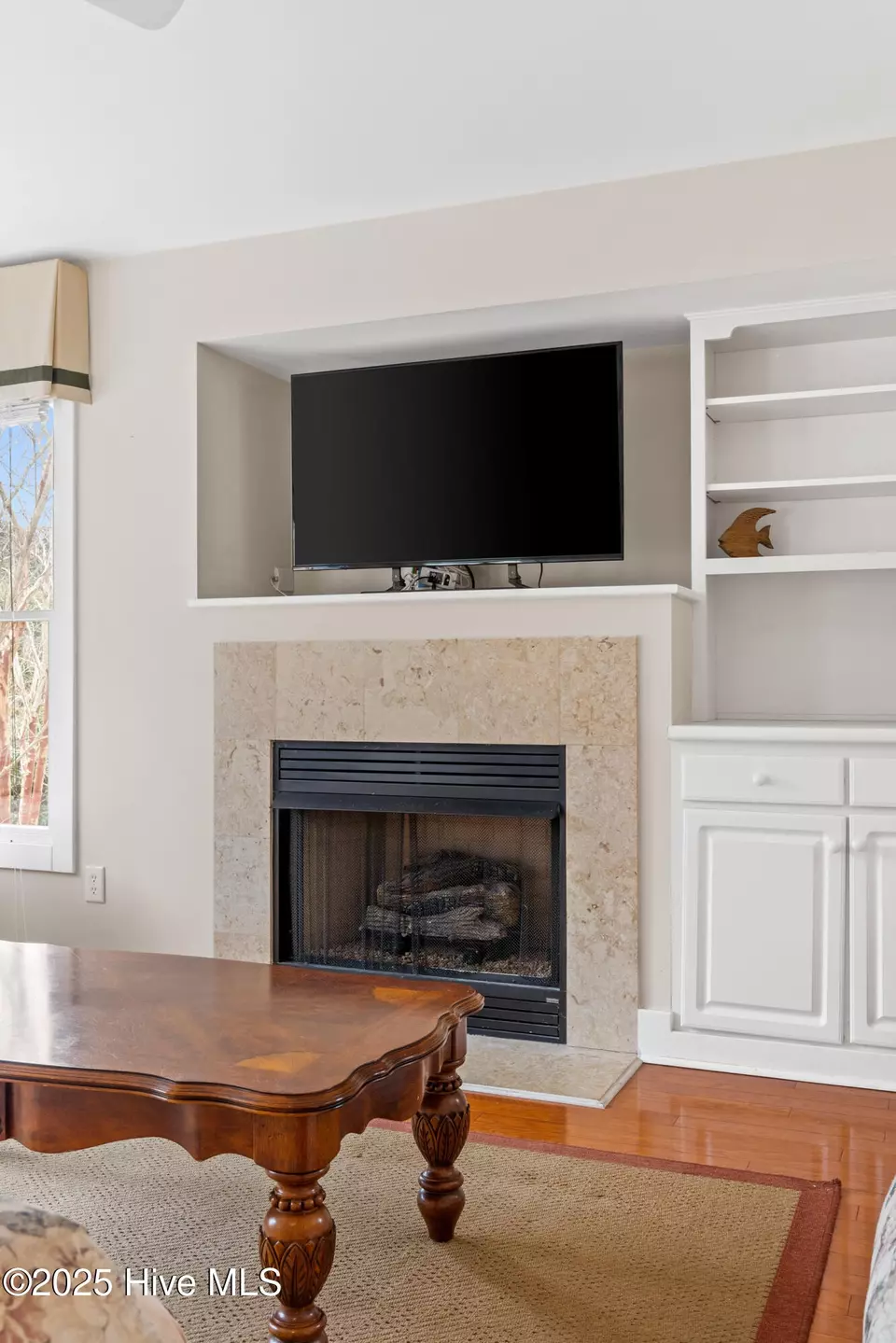 Living - 212 Seawatch Way, Kure Beach, NC 28449 photo 4 of 5